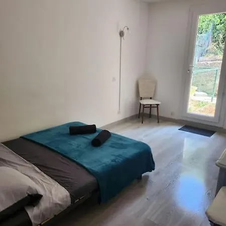Appartement Sandonato Clermont-lʼHérault Exterior foto