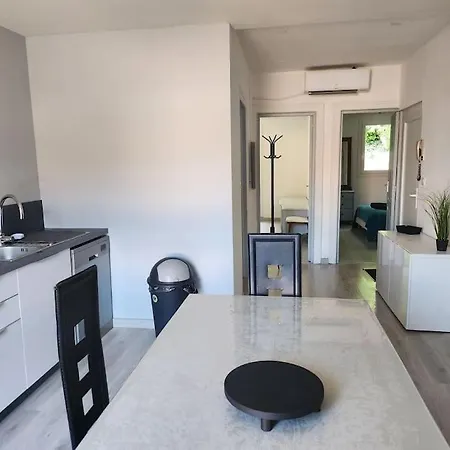 Appartement Sandonato Clermont-lʼHérault Exterior foto